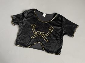 Besticktes Samtoberteil