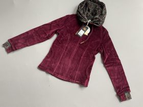 Samtjacke mit Kapuze