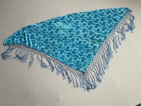 Dreiecktuch mit Fransen